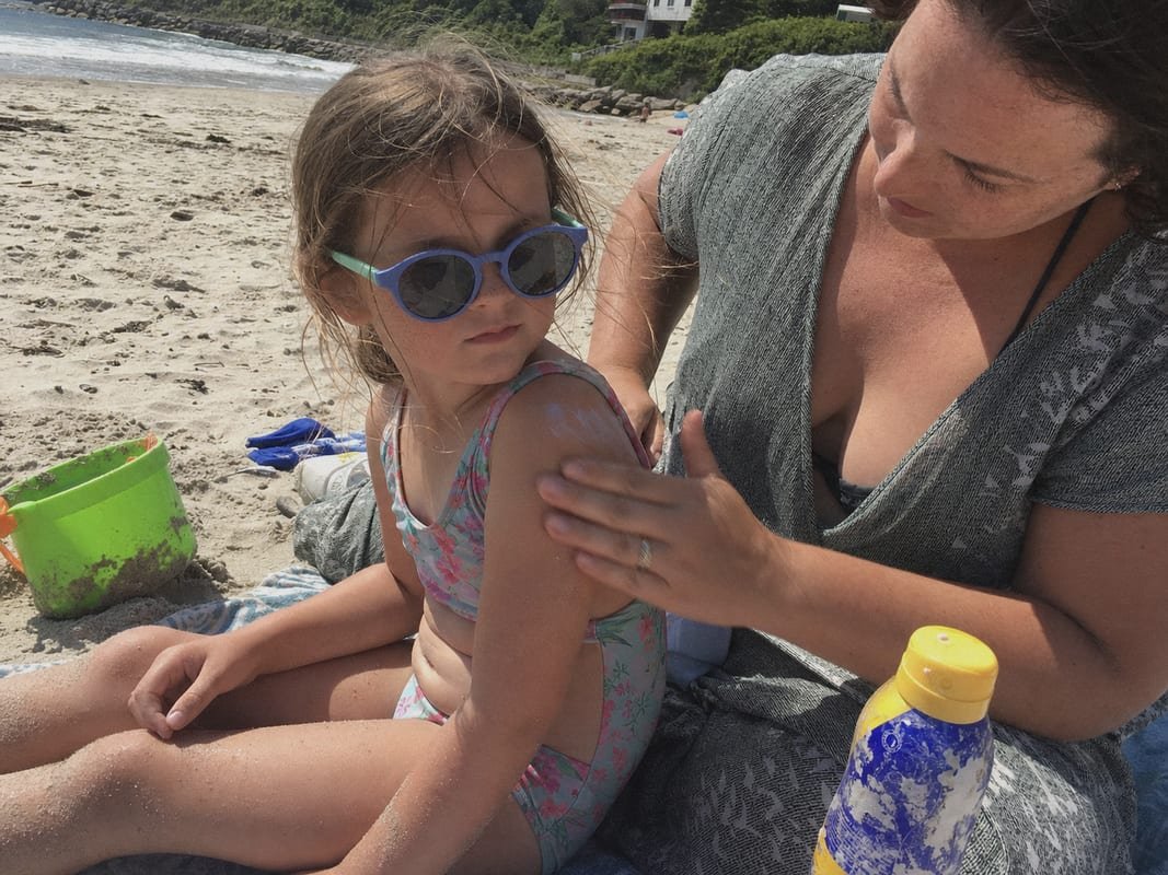 Choosing Eyewear Manufacturer Choosing a manufacturer specialized in verified children's eyewear safety standards (ID#5)