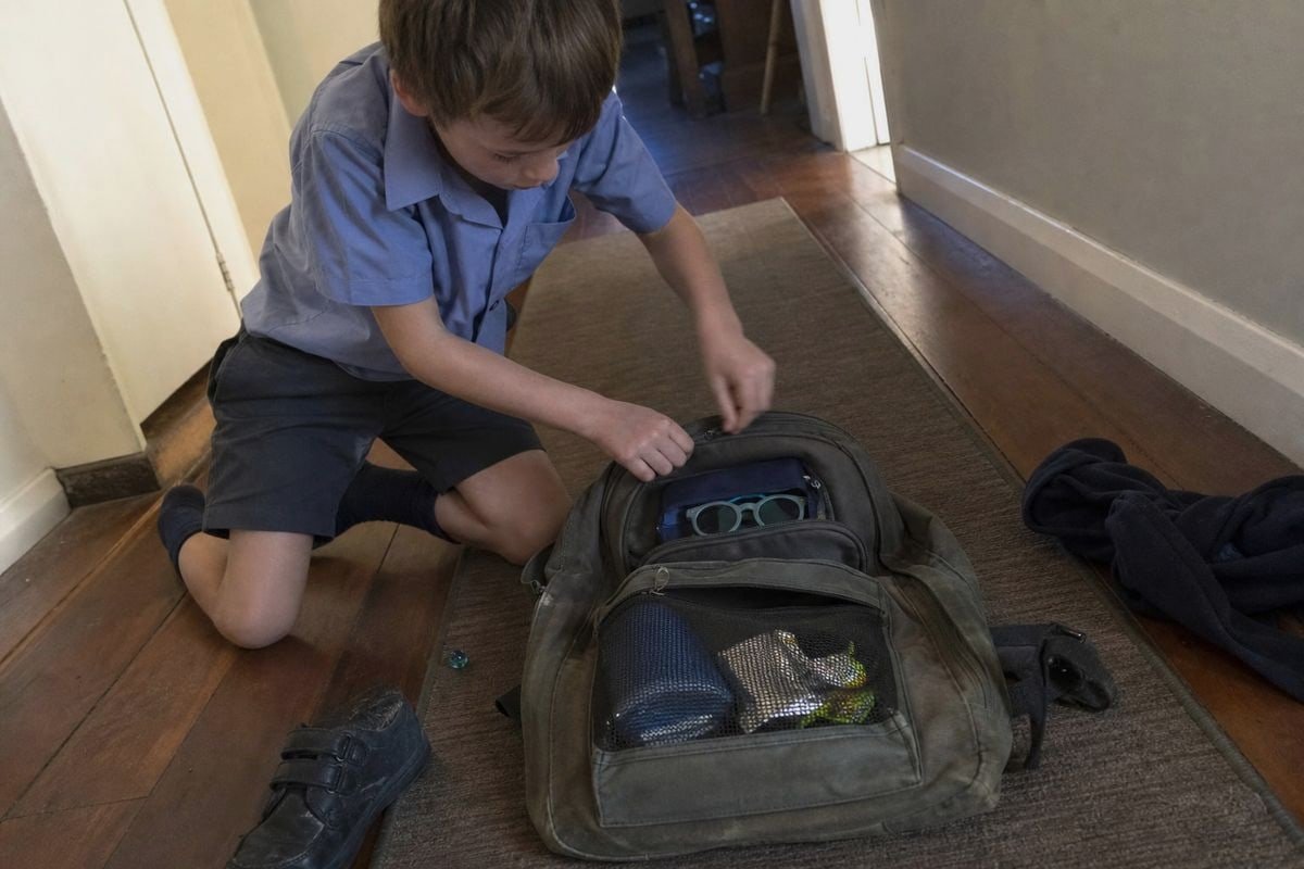 Teaching kids a daily routine for properly storing their sunglasses (ID#5)