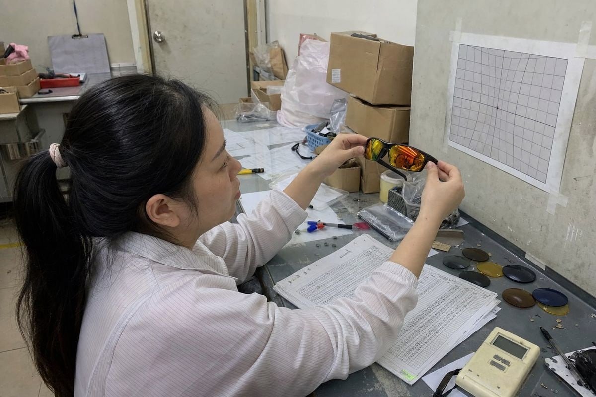 Choosing a children's eyewear manufacturer with tested TR90 optical quality control (ID#5)