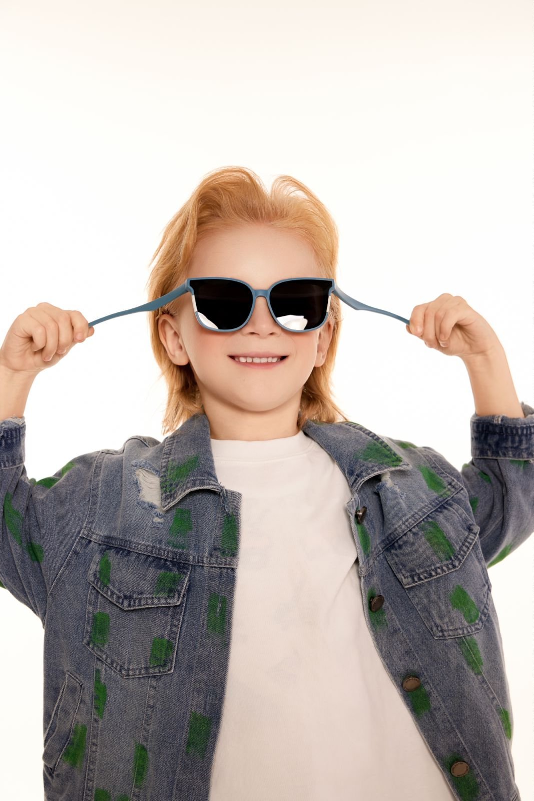Mixed material sunglasses with TR90 front and TPEE temples
