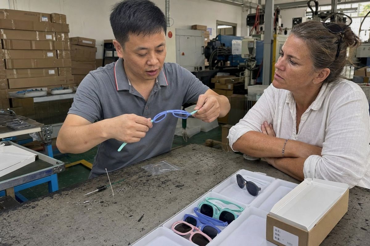 Comparison of China and Southeast Asia sourcing options for kids' sunglasses manufacturing (ID#1)