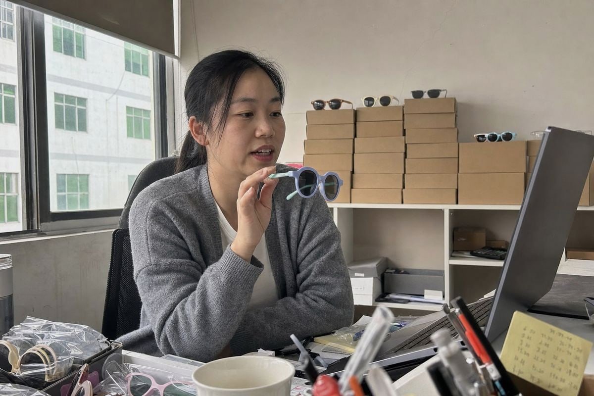 Simple guide explaining lens category differences to help customers choose sunglasses (ID#5)