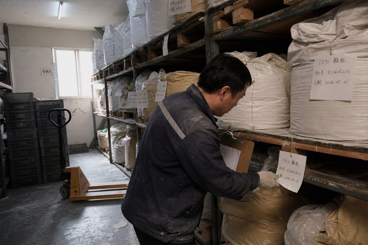 Warning signs that a supplier is a trading company disguised as a real eyewear factory (ID#5)