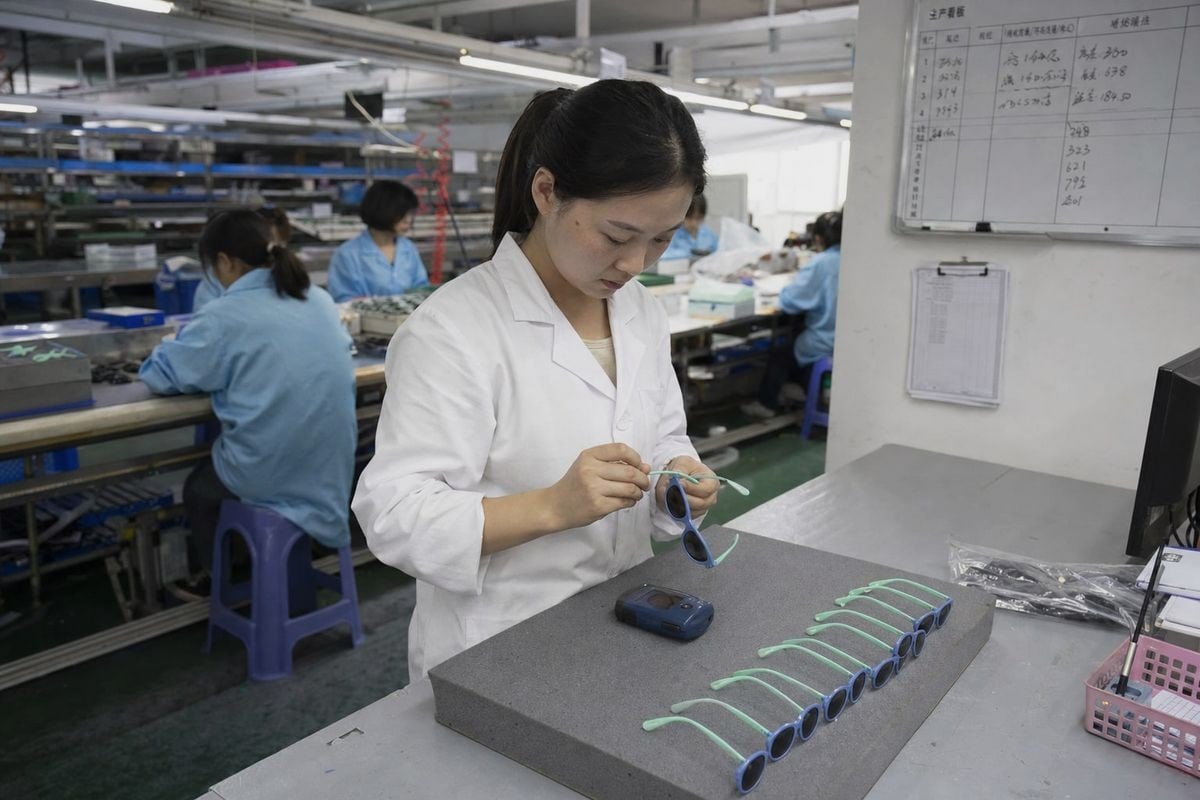 Quality control checklist for manufacturers to prevent defective kids' eyewear shipments (ID#4)
