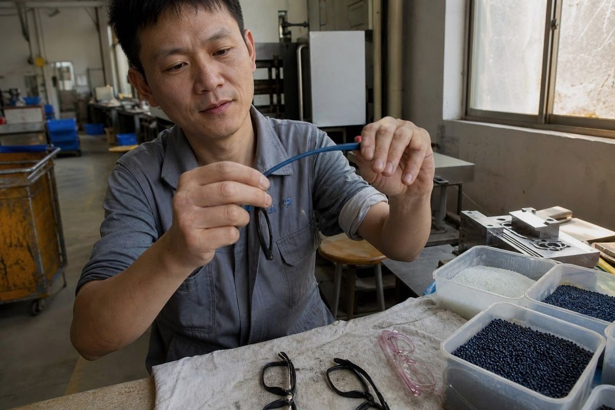 Safety and material standards like CPSIA and ISO 12870 for optical frame manufacturers (ID#4)