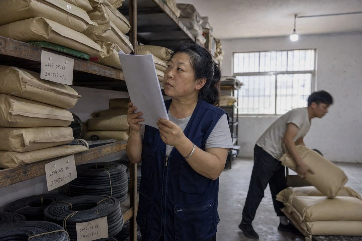 Factories with hundreds of ready styles speed up supplier switching and private labeling (ID#5)