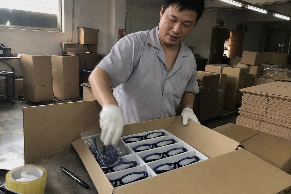 Resolving Supplier Warranty Disputes Handling warranty disputes with suppliers while keeping brand orders on schedule (ID#5)