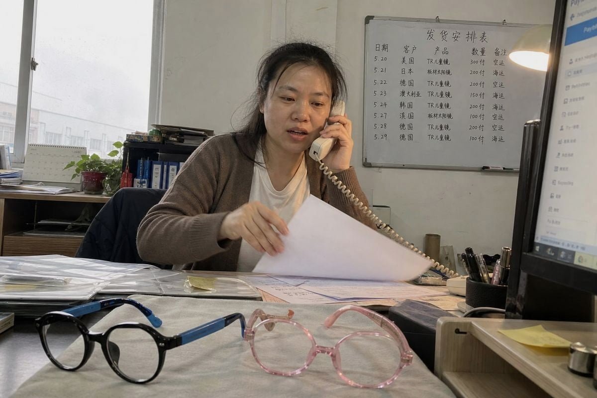 Comparing platform escrow versus deposit and balance wire for first China kids' optical frames orders (ID#1)