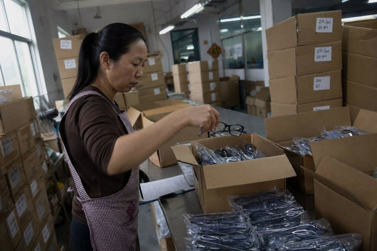 Final Inspection Limitations Final inspection alone cannot prevent costly rework on completed kids optical frames orders (ID#3)