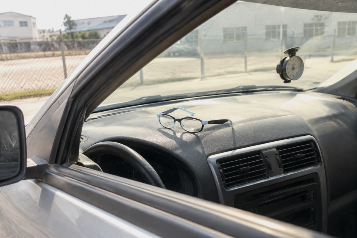 Perigo de Óculos em Carro Quente Aviso contra deixar óculos TR90 infantis em carro quente ou exposição direta ao sol (ID#3)